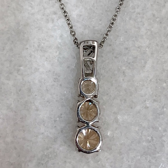 Citrine Gemstone Trilogy Pendant Necklace - Picture 7 of 11